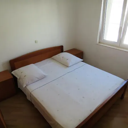 Musac Daire Omiš